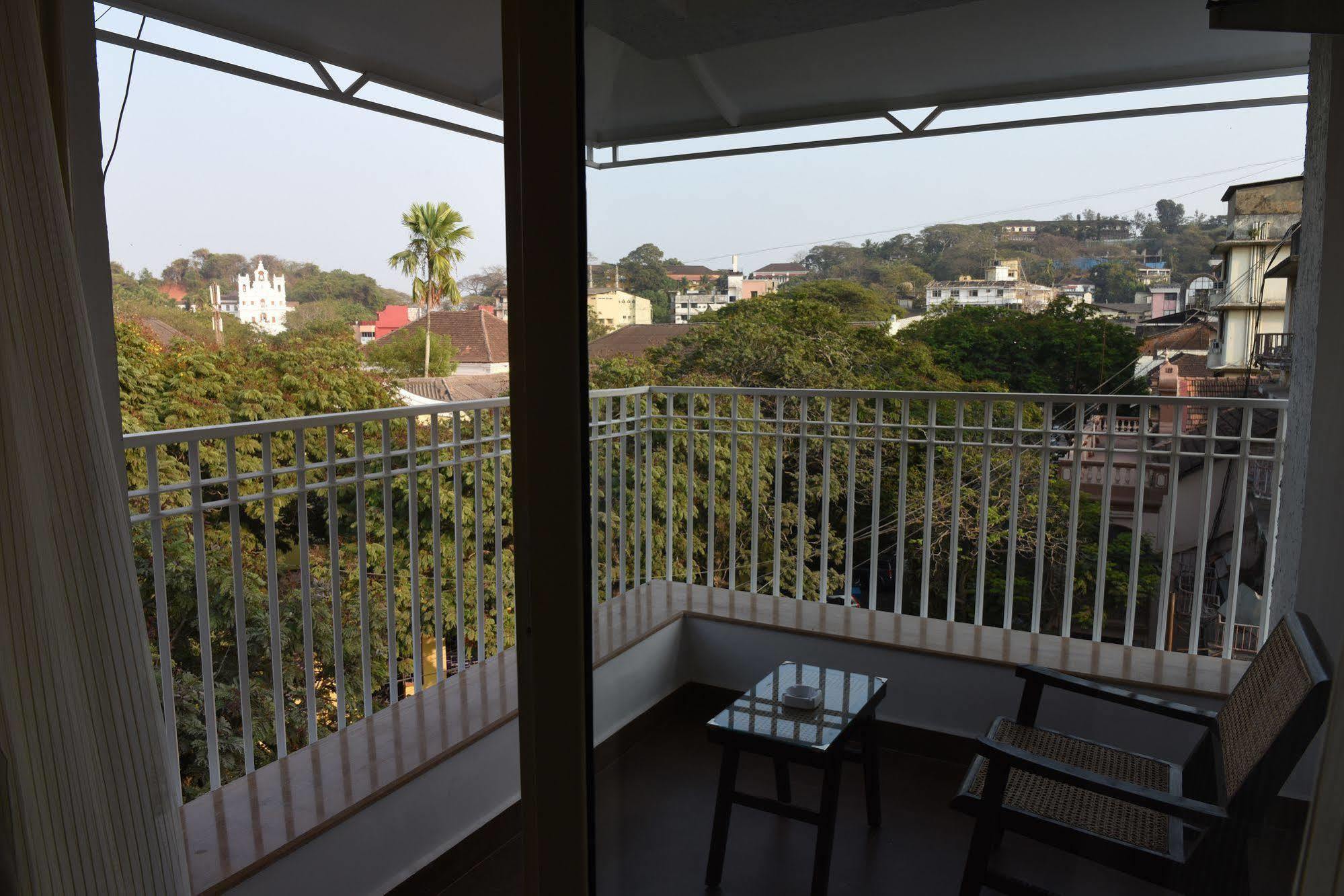 Treehouse Neptune Panaji Esterno foto